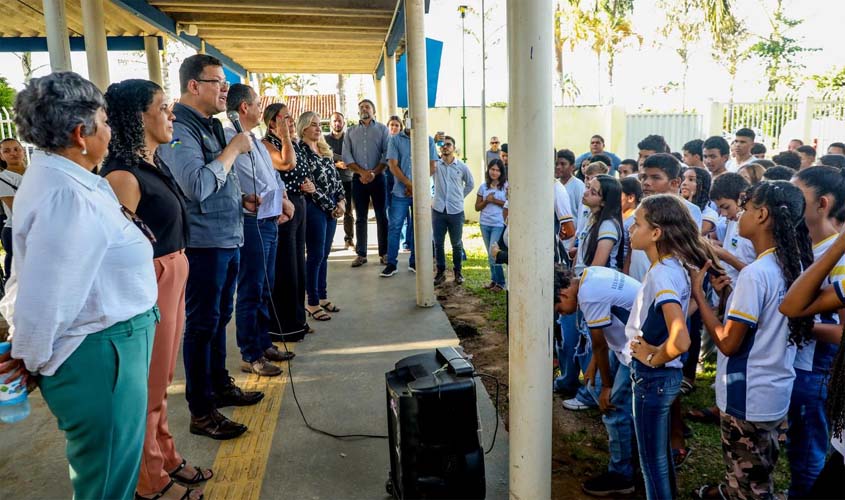 Investimentos do Governo de Rondônia beneficiam comunidade escolar e população do município