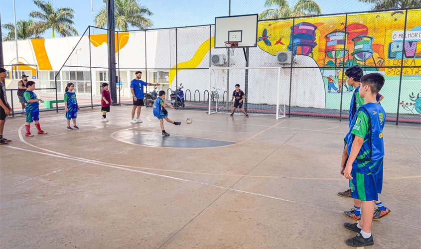 Projeto Construindo Campeões inicia treinos de futsal