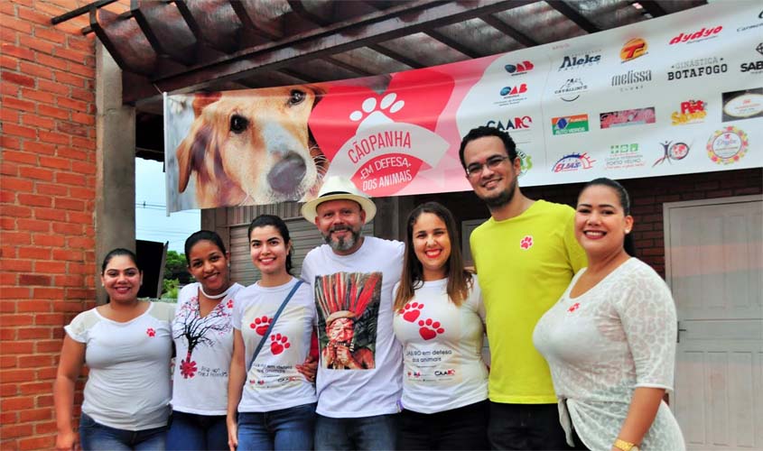 Aleks Palitot participa de “Cãopanha animal”