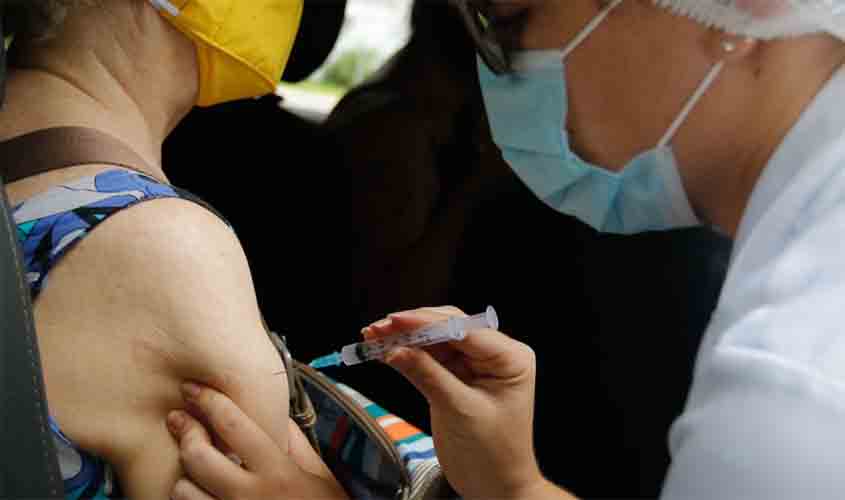 Covid-19: doenças neurológicas crônicas são incluídas na vacinação