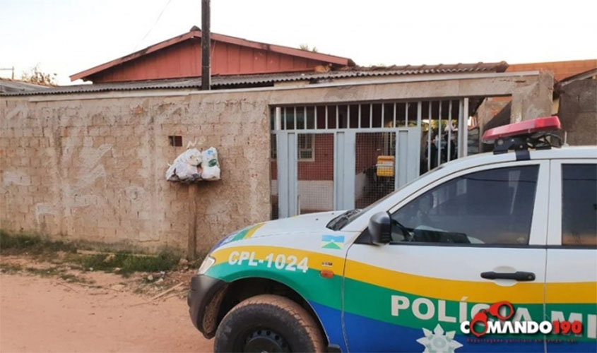 PM prende mãe e filho que vendiam drogas no bairro Jardim das Seringueiras e também no Parque Ecológico
