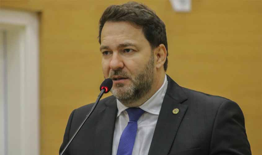 Deputado Alex Redano indica recuperação do trevo que dá acesso a Alto Paraíso