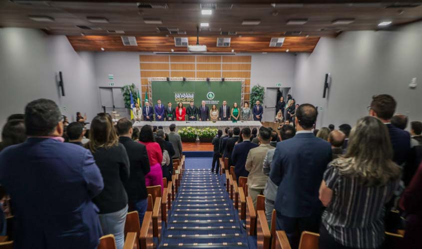 Prefeitura prestigia solenidade de posse do novo defensor público-geral