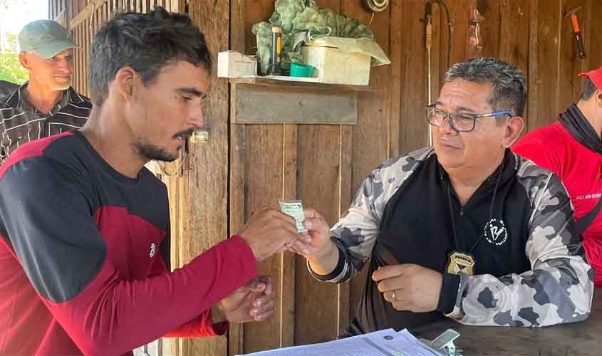 Moradores do Baixo Madeira recebem nova Carteira de Identidade Nacional por meio do programa Rondônia Cidadã