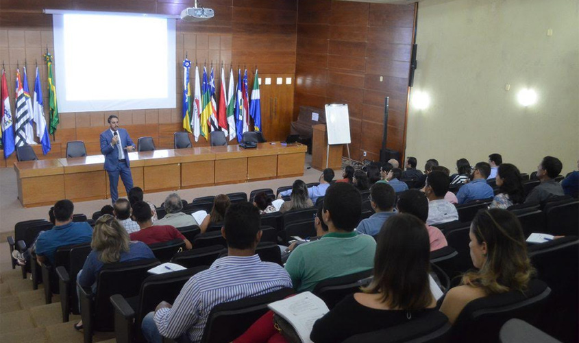 Curso sobre obras públicas é realizado pelo TCE-RO