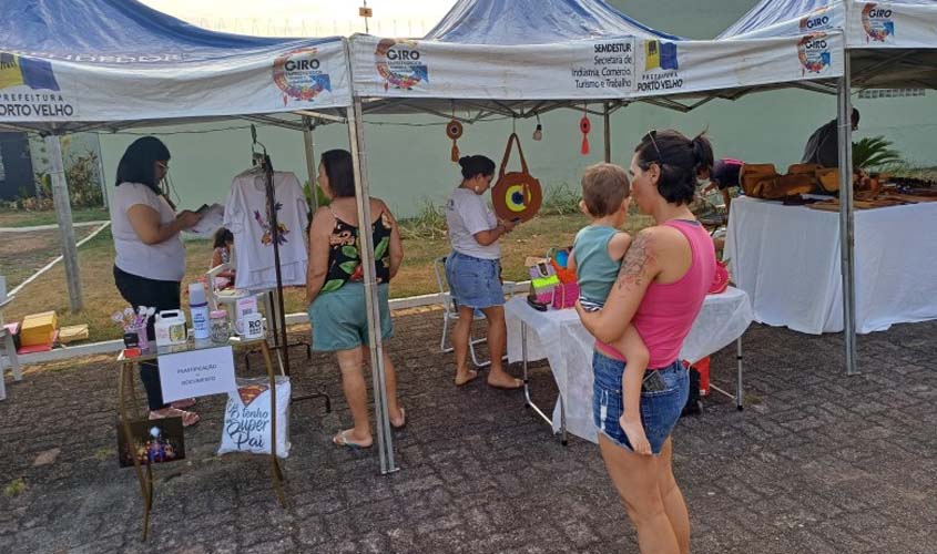 Feira Giro Empreendedor movimenta praça das Três Caixas D'Água