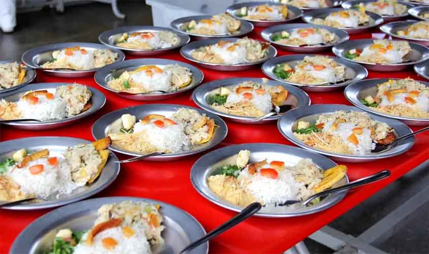 Governo vai comprar perecíveis que iriam para EUA, diz ministro