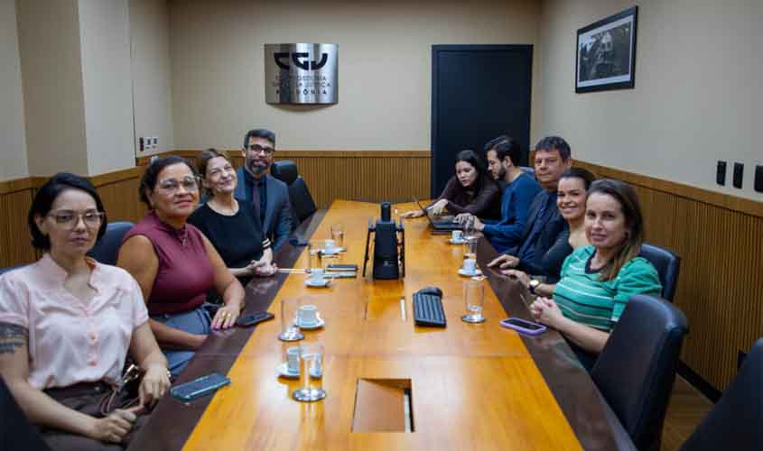 Comissão de Direito Agrário da OABRO participa de reunião com Corregedoria sobre usucapião extrajudicial