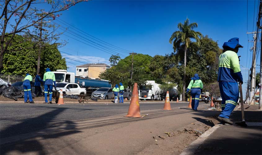 Porto Velho encerra semana com frentes de limpeza