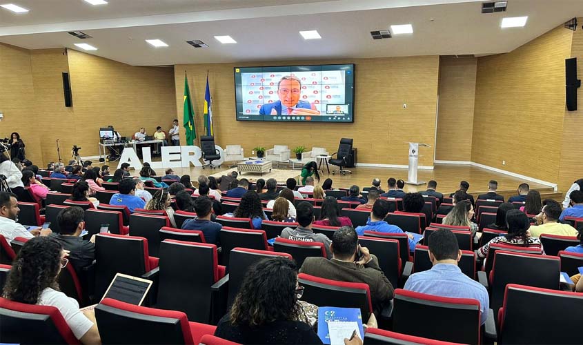 Presidente da CCJR de Minas Gerais participa de Fórum das CCJRs promovido pela Alero