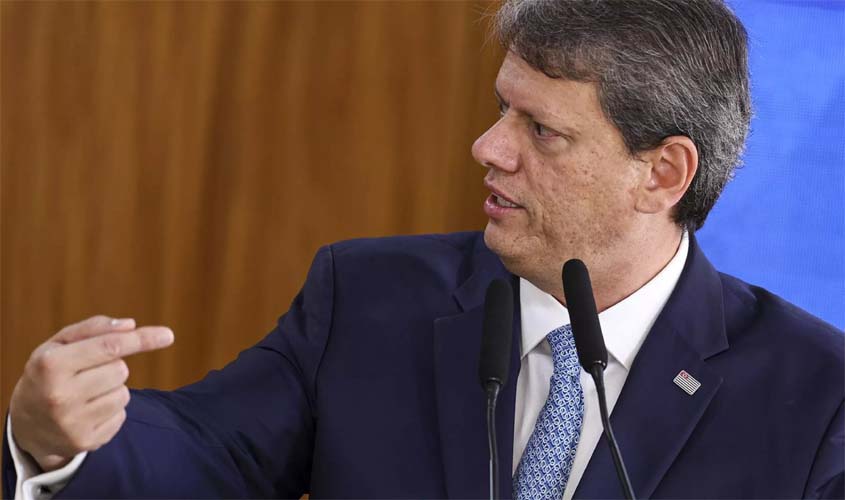 Tarcísio trabalha para o capital, não para o povo