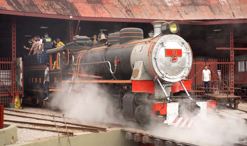 Locomotiva 18 faz nova exibição neste domingo (23)