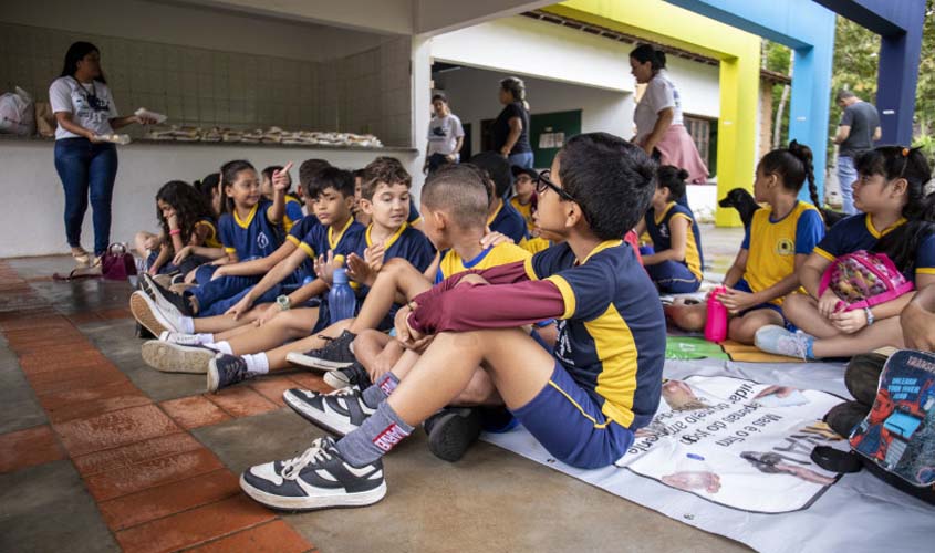 Alunos da Escola Padre Chiquinho entendem a importância de preservar a água durante visita ao Parque Natural