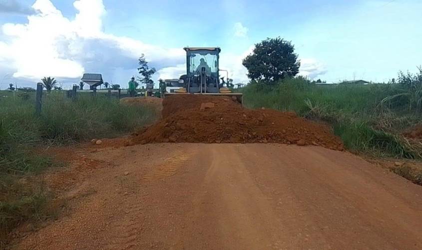 Linha Zero recebe manutenção que beneficia moradores e comunidade escolar do distrito de Rio Pardo