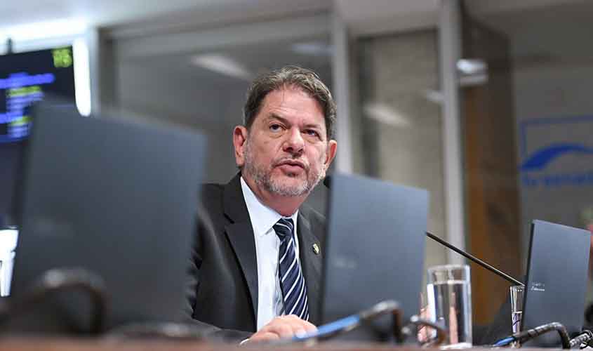 Projeto que cria Carteira Nacional de Docente no Brasil vai à Câmara 