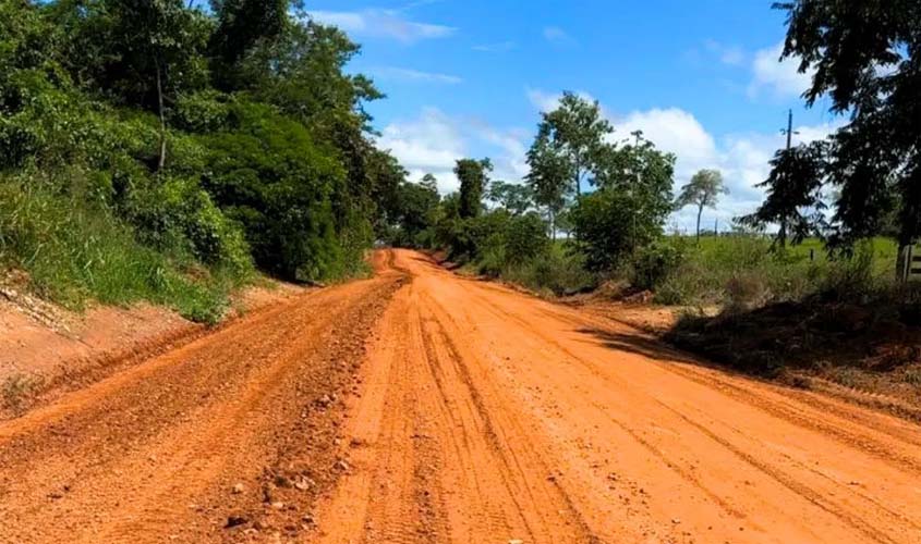 RO-476 recebe melhorias e melhora trafegabilidade