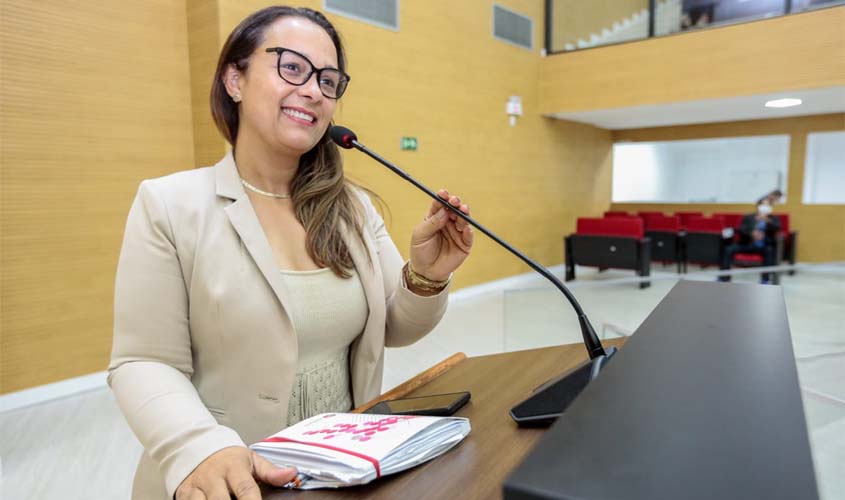 Deputada Rosangela Donadon apresenta projeto inovador para cuidado integral de pessoas com Doença de Parkinson em Rondônia