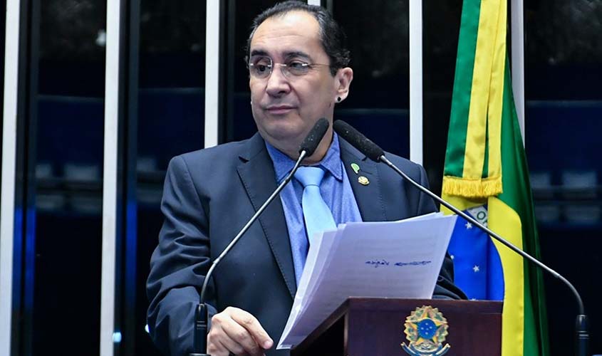 Para Kajuru, CPI da Petrobras é ´jogo de cena´ de Bolsonaro  