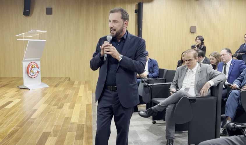 Hildon Chaves defende solução integrada para resolver embargos ambientais