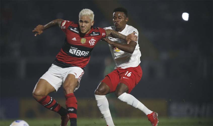 De olho na ponta da classificação, Flamengo visita Bragantino