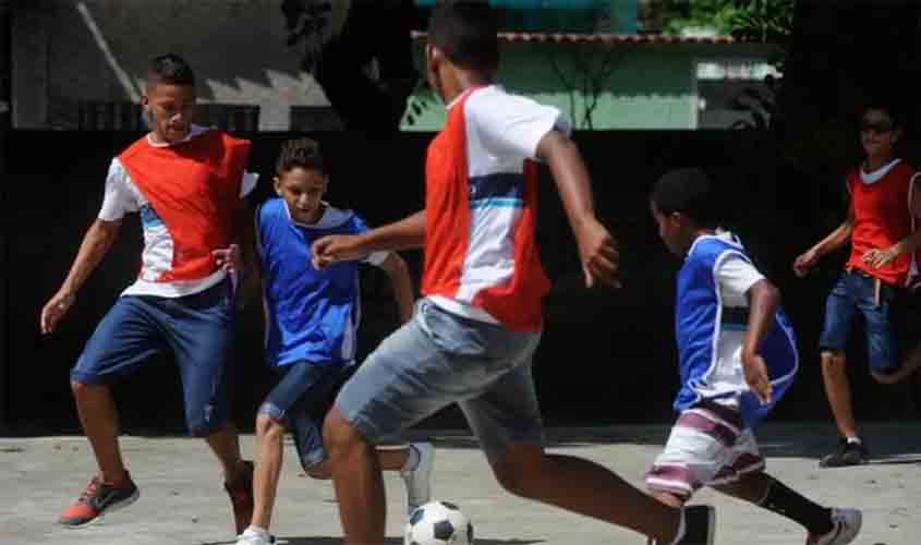 Pesquisa aponta problemas no ensino da educação física em escolas