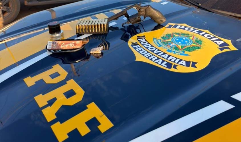 Apreensão de arma e munições pela PRF em RO