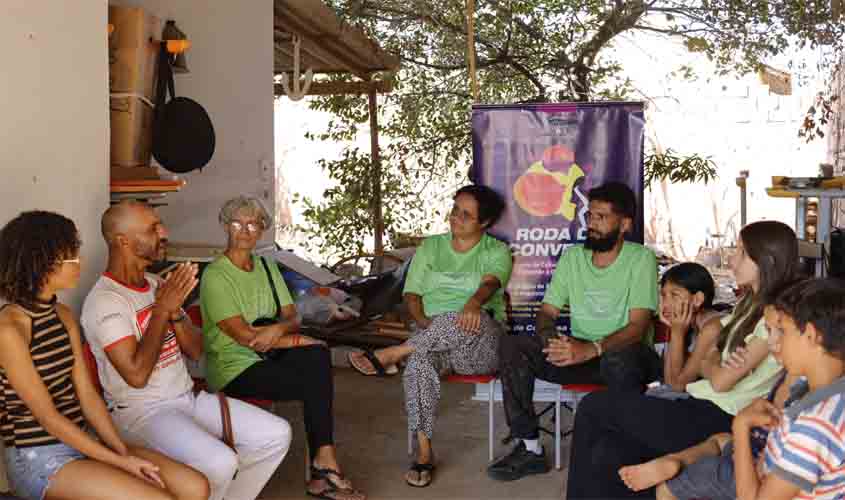 Roda de conversa com alunos de projeto capoeira celebra 20 anos da Cultura Viva 