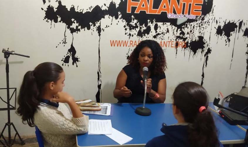 Direção do Sintero participa de entrevista na 'Rádio Falante' da Escola Orlando Freire