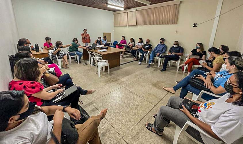 Palestras debatem combate às drogas e prevenção à gravidez na adolescência