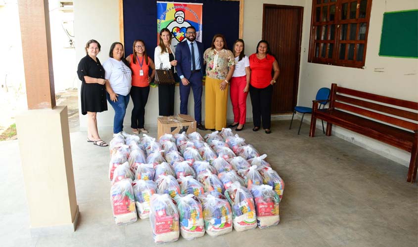 Justiça do Trabalho entrega cestas básicas e roupas a instituições beneficentes em Porto Velho