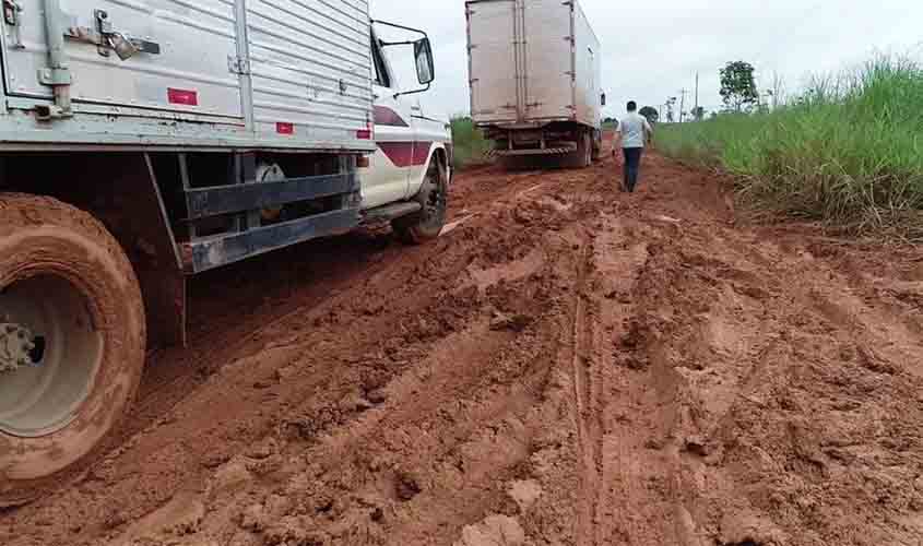 Delegado Camargo pede asfaltamento do B-40 entre Monte Negro e Alto Paraíso