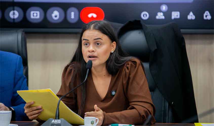 Dra. Taíssa protocola projeto de lei para distribuição gratuita de medidores contínuos de glicose a pacientes com diabetes tipo 1