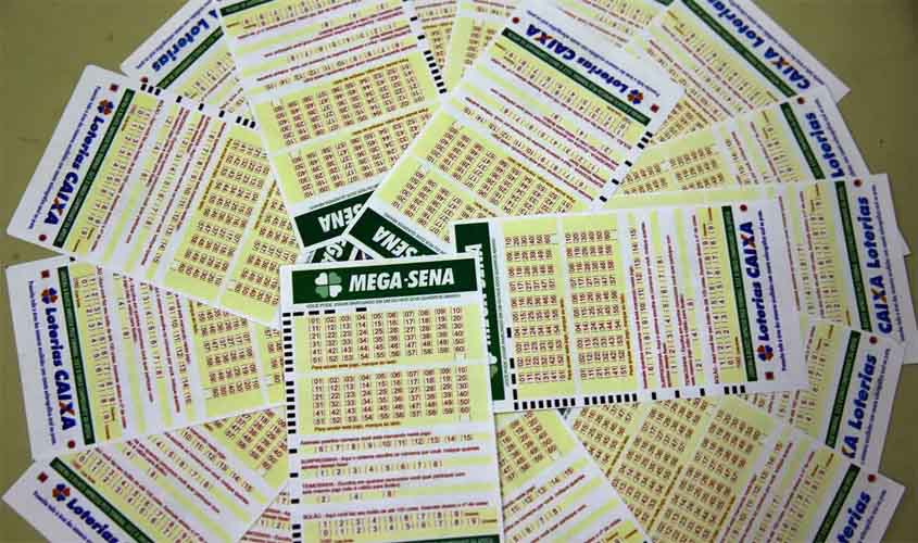 Mega-Sena acumula e prêmio principal vai para R$ 28 milhões