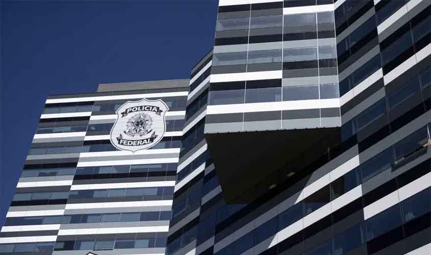 PF diz que Bolsonaro burlou STF e encaminhou 300 vídeos pelo WhatsApp 