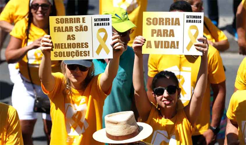 Pediatras alertam para aumento de autoagressão entre adolescentes