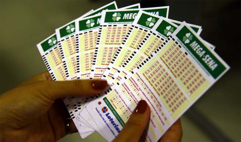 Mega-Sena acumula e pode pagar R$ 38 milhões