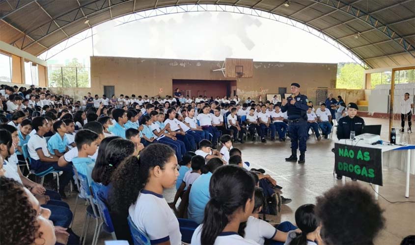 RO intensifica ações contra drogas nas escolas