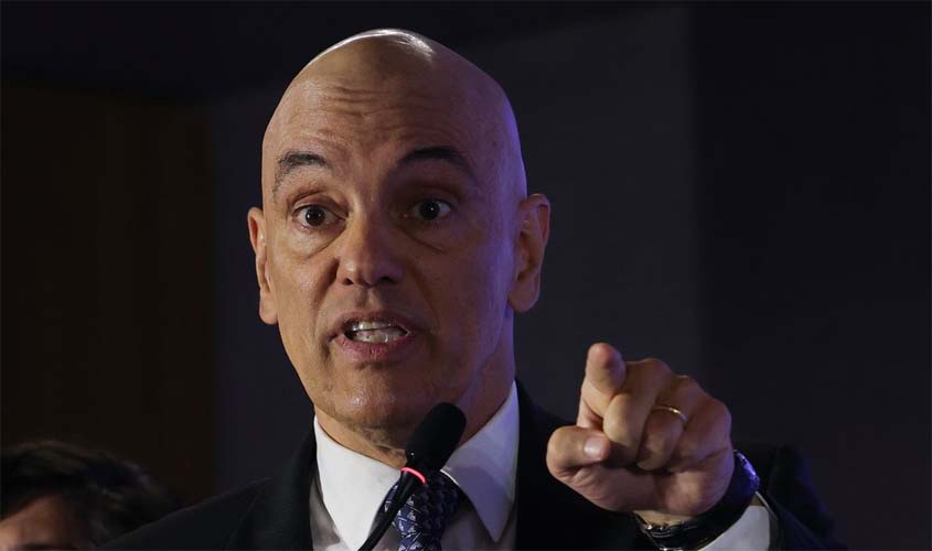 Moraes rejeita prisão domiciliar a Bolsonaro