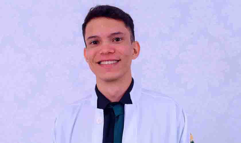 Egresso do UNIFACIMED é aprovado em programa de intercâmbio nos EUA  