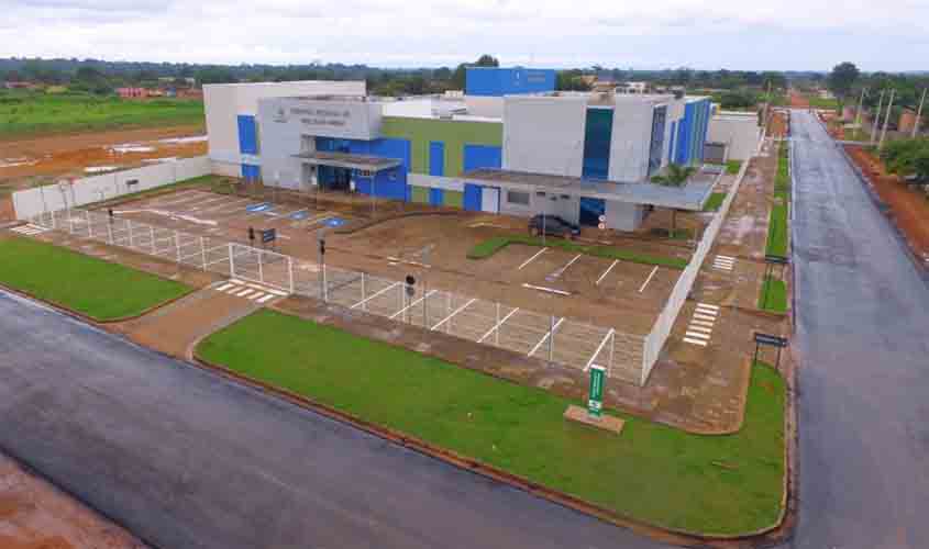 Governo de RO conclui 400 metros de pavimentação asfáltica