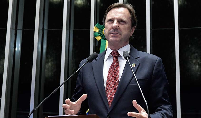 Acir mantém candidatura ao Senado; MDB e cenário político em debate