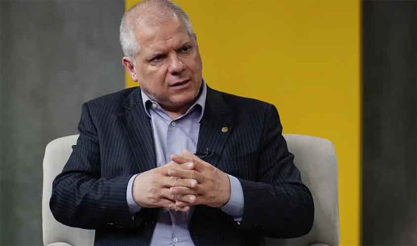 Justiça determina afastamento do presidente do INSS