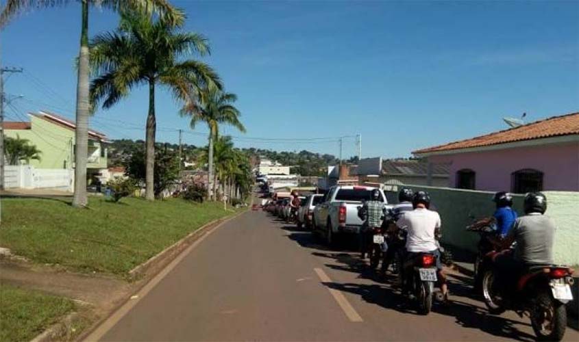 Ameaça de desabastecimento provoca filas nos postos de combustíveis em todas as cidades do Cone Sul