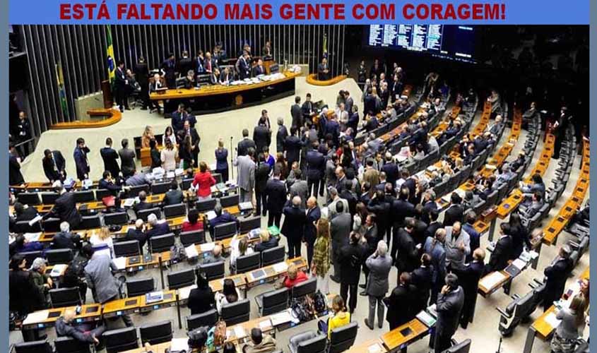 Nem todo o congresso é omisso. Parlamentares corajosos e que enfrentam com bravura os riscos que correm são poucos, mas ainda os há!