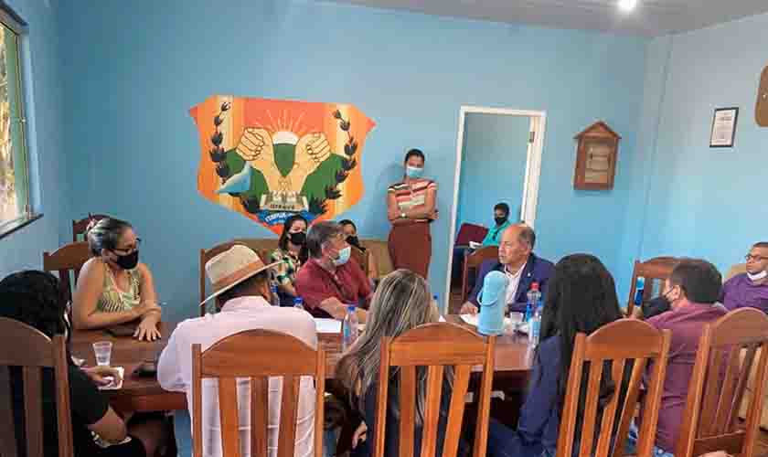 Coronel Chrisóstomo se reúne com prefeito e vereadores de Itapuã e assegura recursos de R$ 1 milhão para reconstruir a Frente do município na br 364 e a aquisição de retroescavadeira para Agricultura
