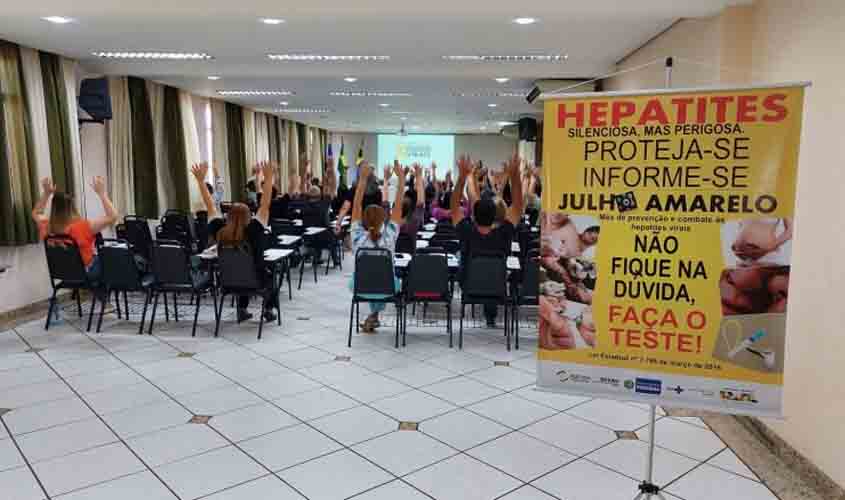 Ações de conscientização contra a hepatite e combate à desinformação são executadas pelo Município