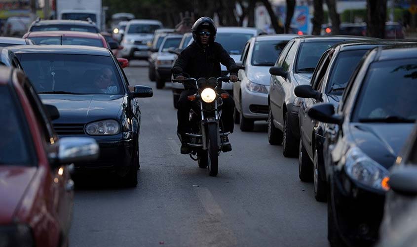 Câmara aprova alterações no Código de Trânsito; carteira de motorista terá validade maior  