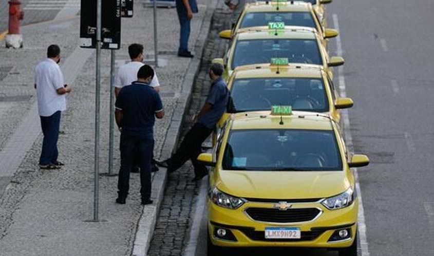 CAIXA paga R$ 709 milhões de benefício emergencial para caminhoneiros e taxistas neste sábado (24)