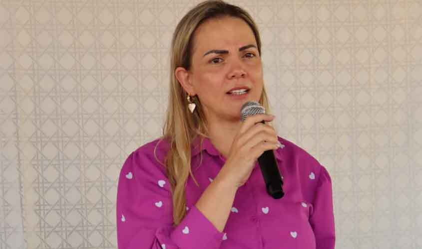 Cláudia de Jesus cobra atendimento humanizado a pacientes do interior em Porto Velho