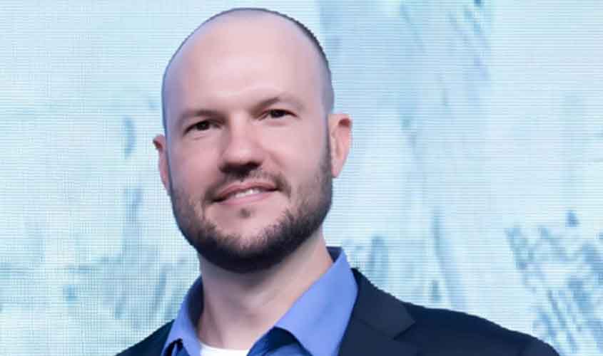 Com bandeira vermelha na conta de luz, combinação de baterias e energia solar entra no radar do setor corporativo para aumentar segurança e reduzir custos